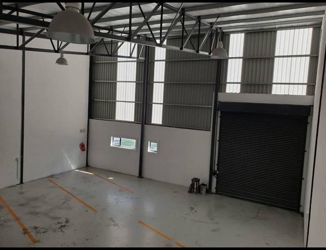 245M² WAREHOUSE TO LET IN RIVERGATE